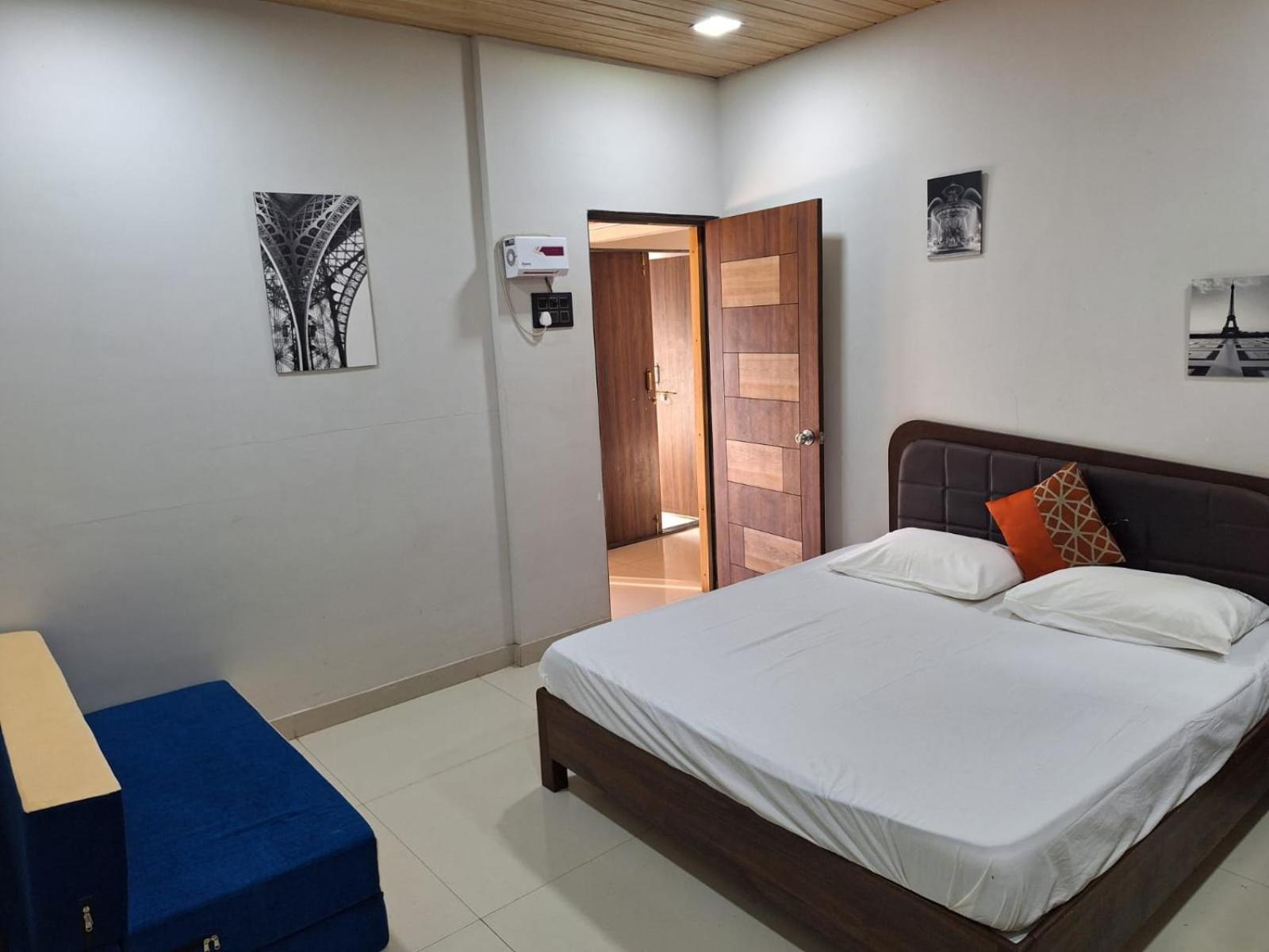Coastal Bay Inn อลีบาก ภายนอก รูปภาพ