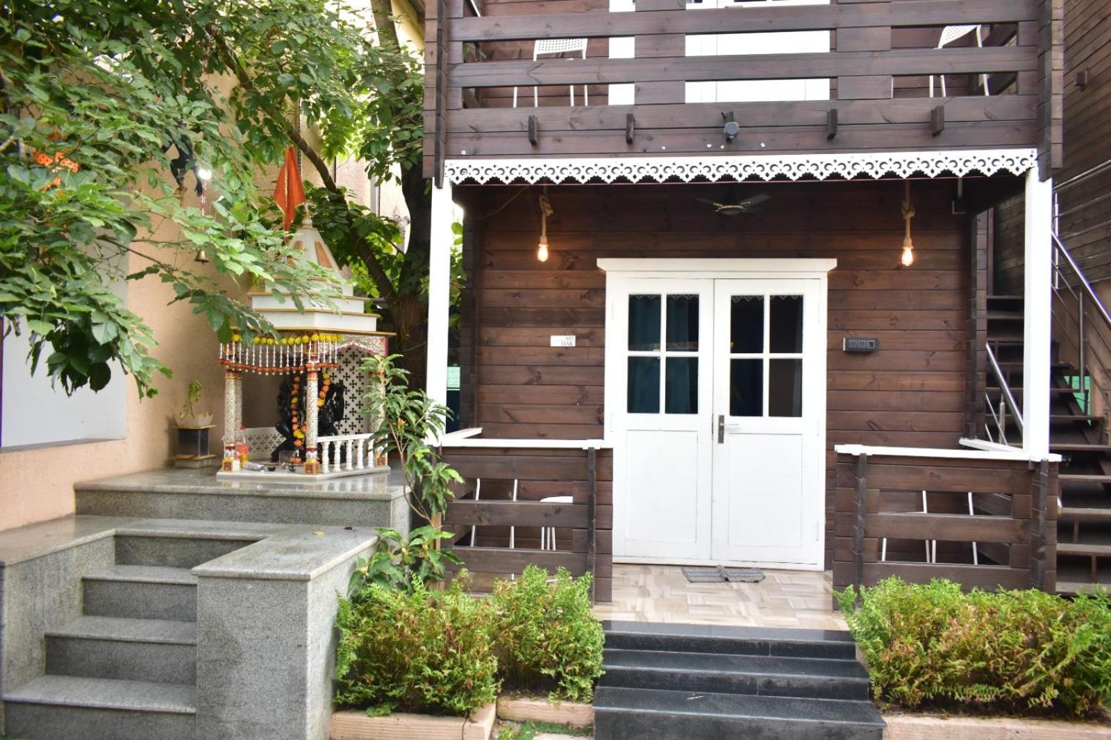 Coastal Bay Inn อลีบาก ภายนอก รูปภาพ