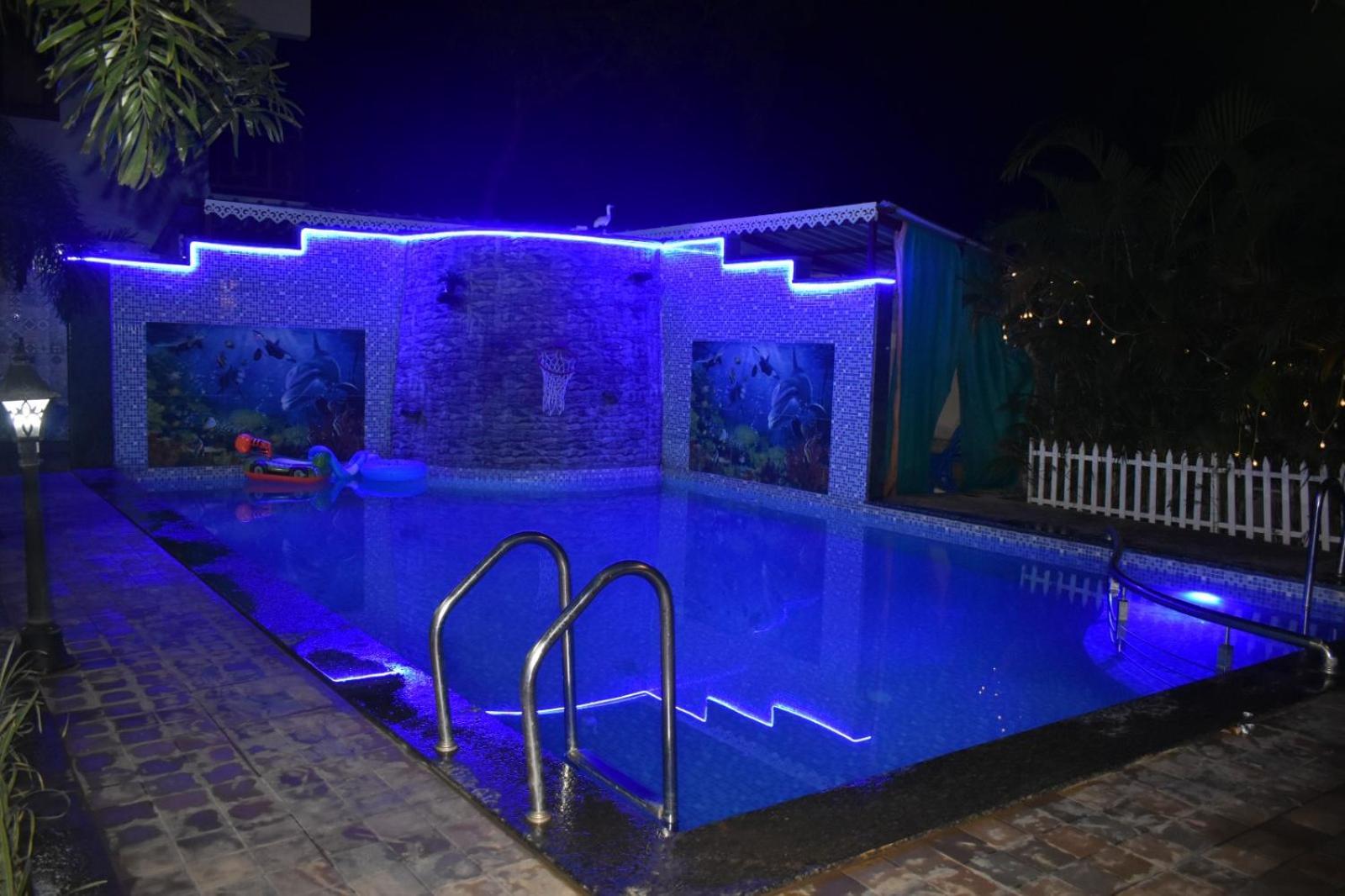 Coastal Bay Inn อลีบาก ภายนอก รูปภาพ