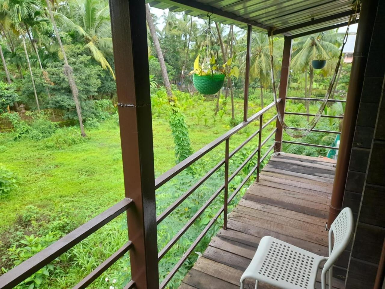 Coastal Bay Inn อลีบาก ภายนอก รูปภาพ